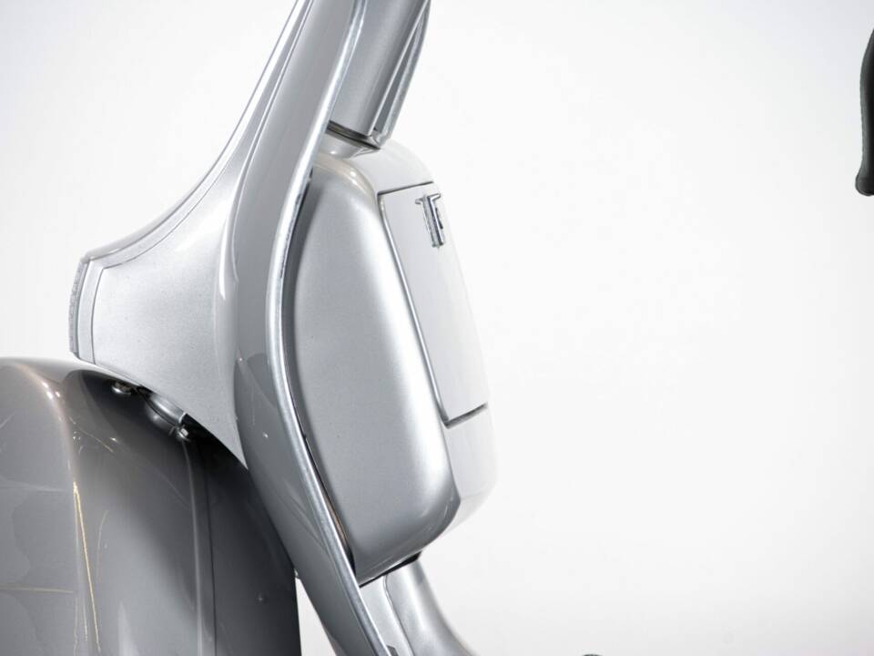 Bild 15/47 von Piaggio Vespa P 200 E (1977)