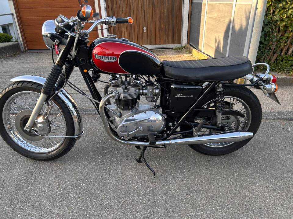 Bild 1/11 von Triumph T 140 V Bonneville (1978)