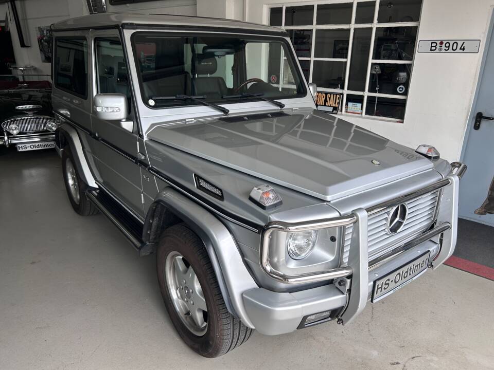 Image 3/28 of Mercedes-Benz G 500 (SWB) (1999)