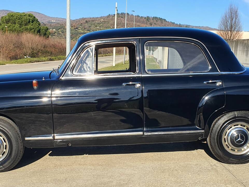 Image 3/30 de Mercedes-Benz 190 (1957)