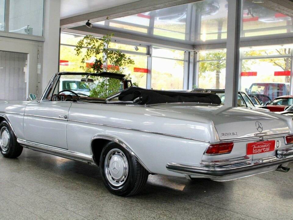 Immagine 5/17 di Mercedes-Benz 300 SE (1964)