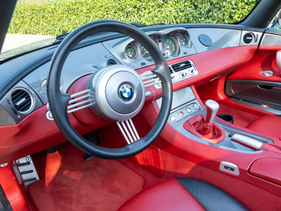Image 29/50 of BMW Z8 (2002)