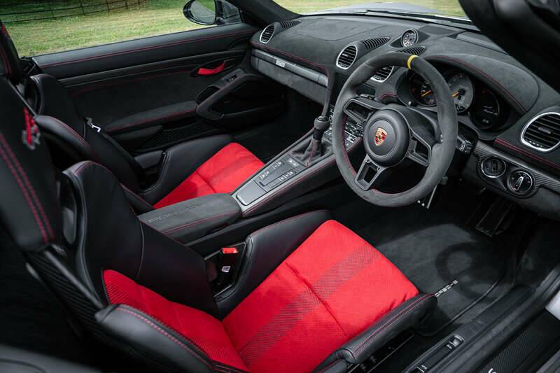 Bild 2/50 von Porsche 718 Spyder RS Weissach (2024)