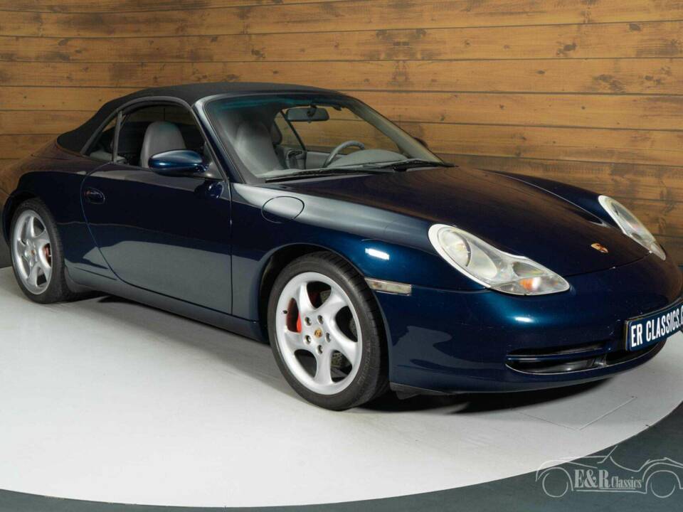 Image 13/19 of Porsche 911 Carrera 4 (1999)