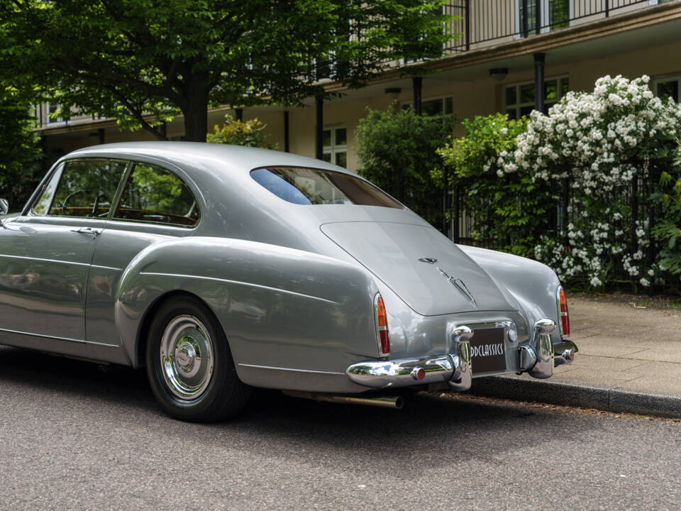 Image 12/27 of Bentley S 1 (1956)