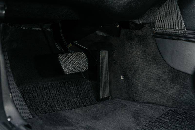 Image 39/69 de Mercedes-Benz 190 E 2.3-16 (1988)