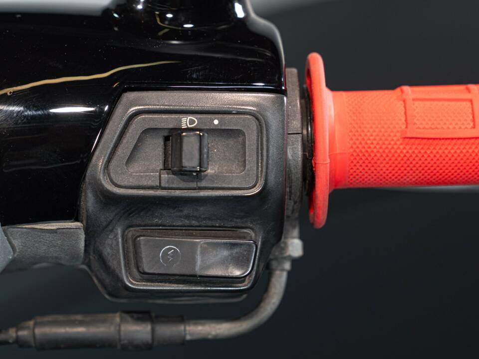 Bild 14/23 von Aprilia DUMMY (1997)