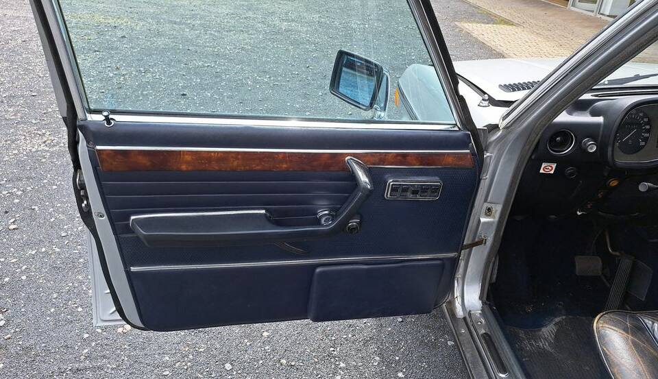 Bild 4/23 von BMW 3,3 Li (1976)