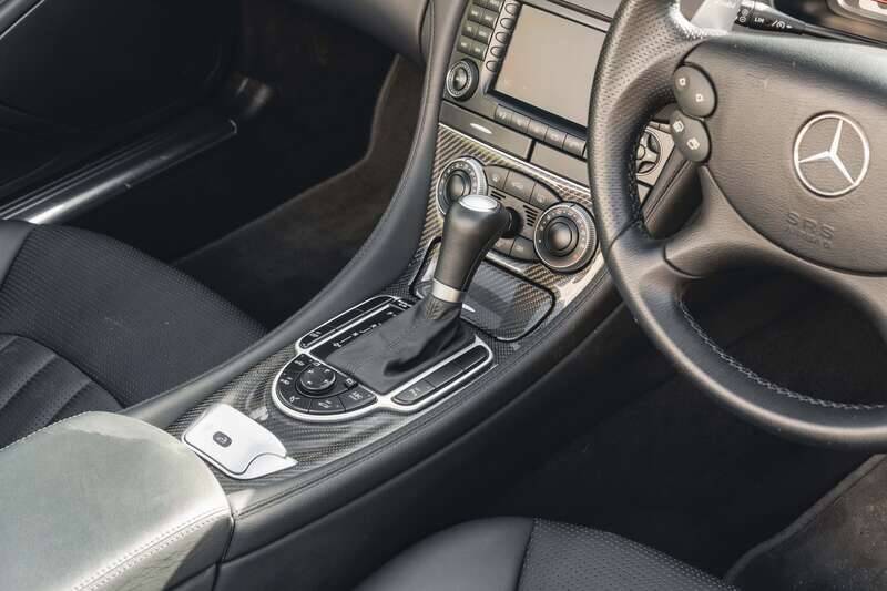 Image 43/50 de Mercedes-Benz SL 55 AMG (2006)