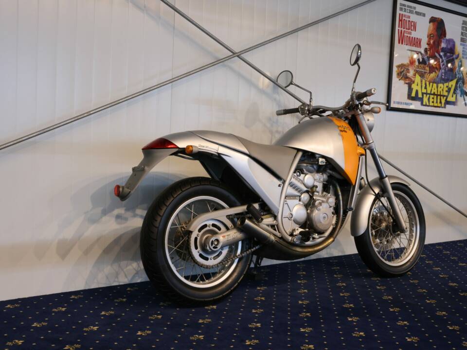 Bild 3/35 von Aprilia Moto 6.5 (1996)