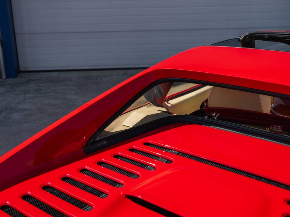 Bild 45/100 von Ferrari F 355 F1 GTS (1998)