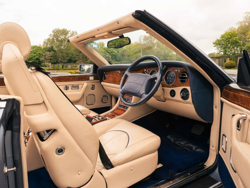 Immagine 35/38 di Rolls-Royce Corniche V (2001)