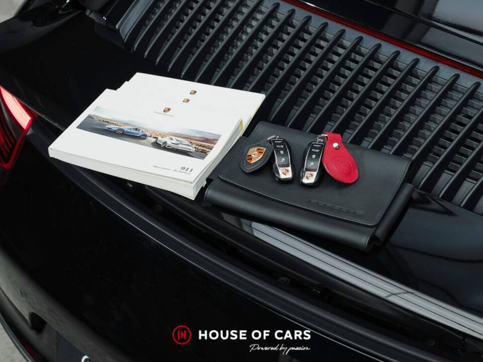 Bild 25/25 von Porsche 911 Carrera GTS (2017)