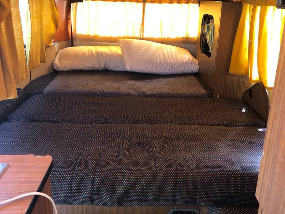Afbeelding 7/11 van Volkswagen T2b Camper (1977)