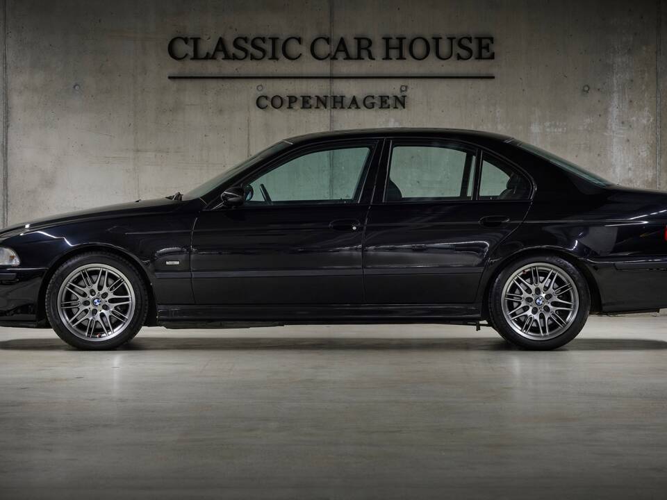 Image 5/99 of BMW M5 (2000)