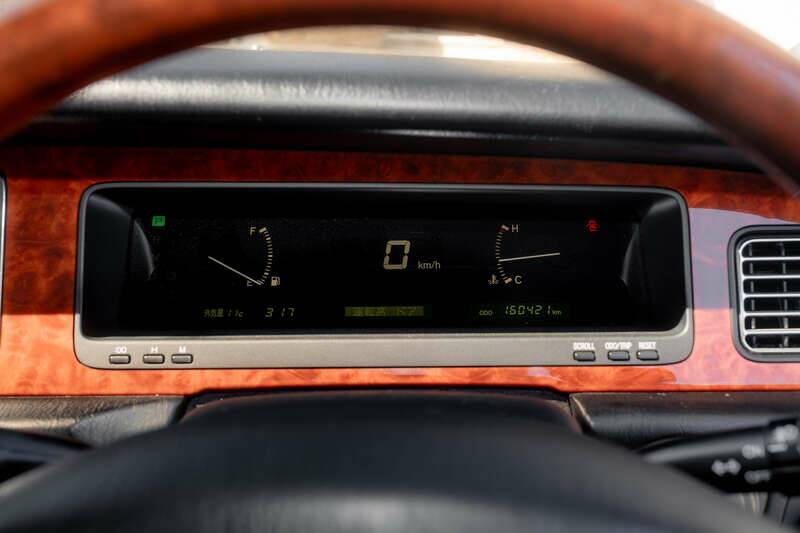 Bild 47/50 von Toyota Century (2003)