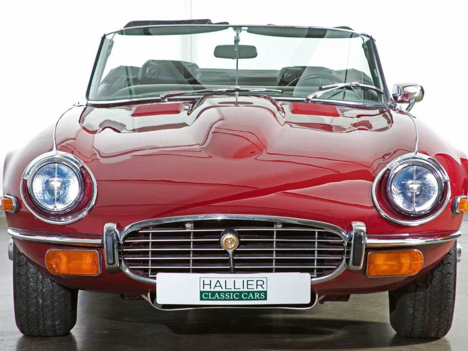 Image 2/19 de Jaguar Type E V12 (1974)