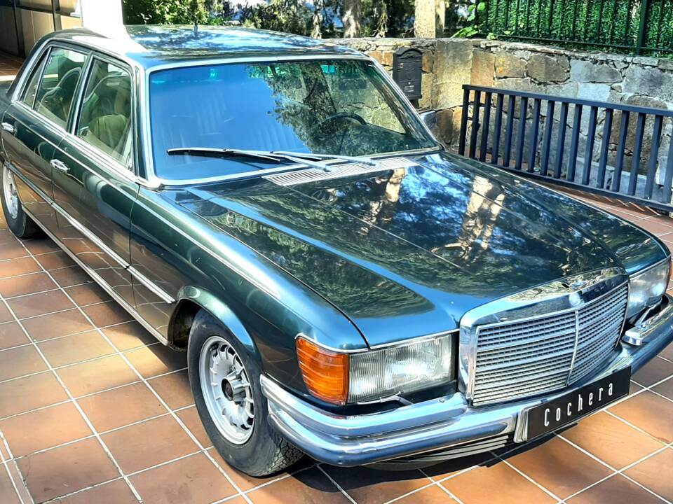 Imagen 2/21 de Mercedes-Benz 450 SEL 6,9 (1976)