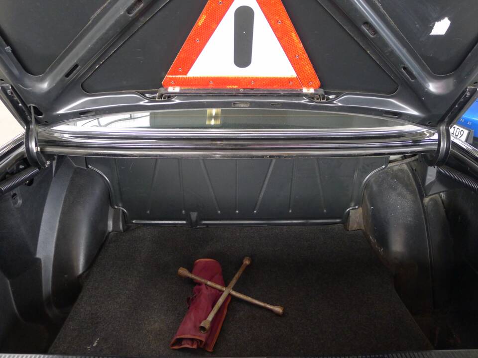 Image 8/44 of Mercedes-Benz 280 (1978)