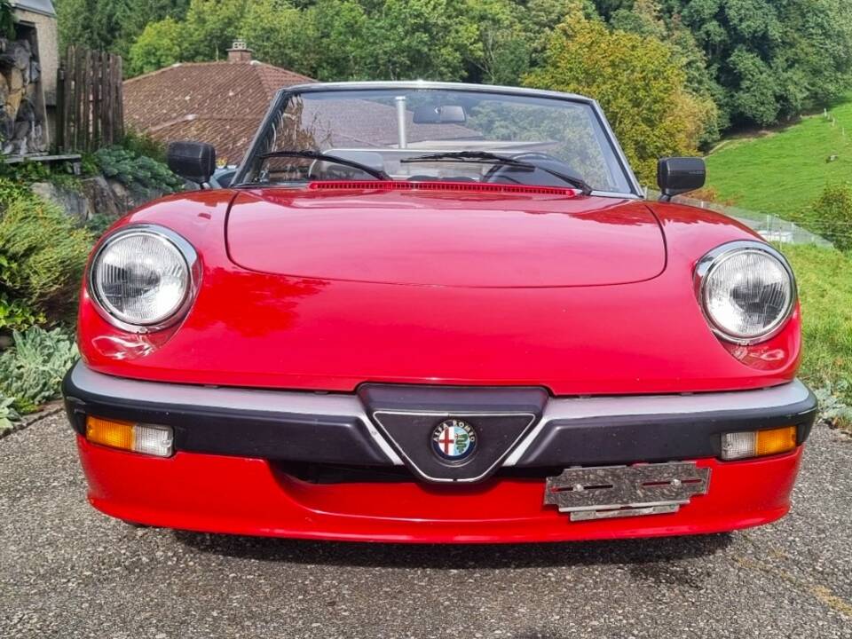 Image 3/14 of Alfa Romeo 2.0 Spider (1989)