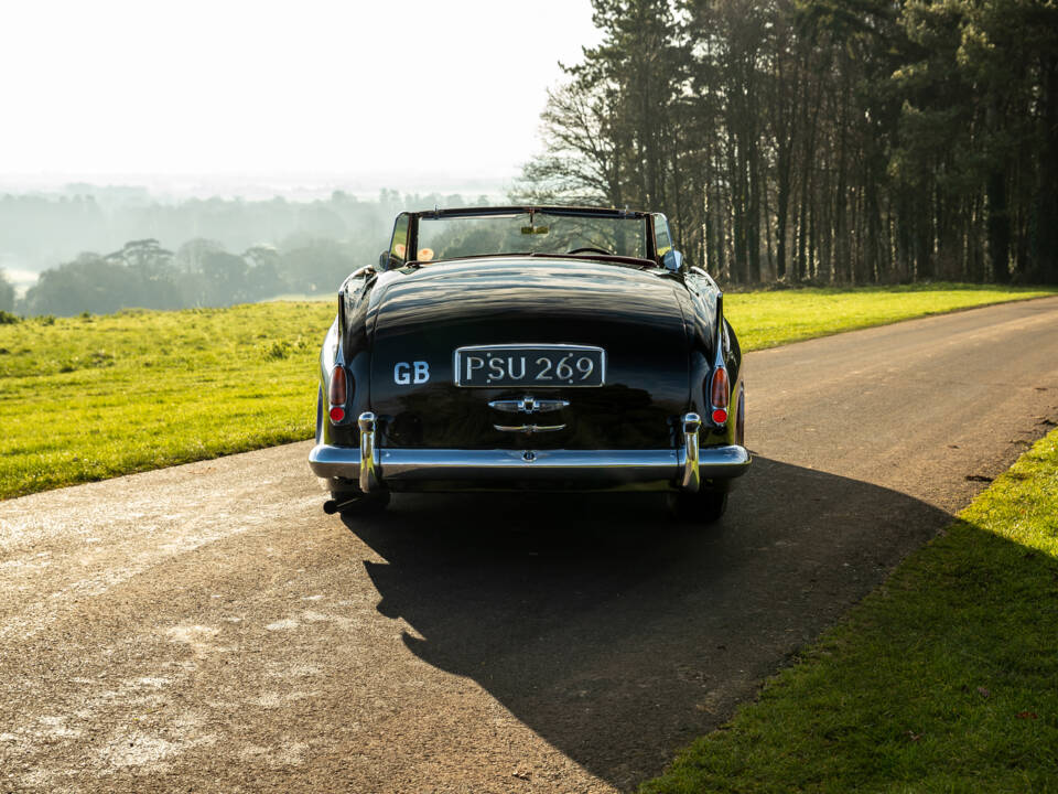 Image 6/12 de Bentley S 1 Continental DHC (1958)