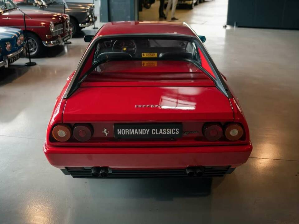 Image 16/29 of Ferrari Mondial 3.2 (1986)
