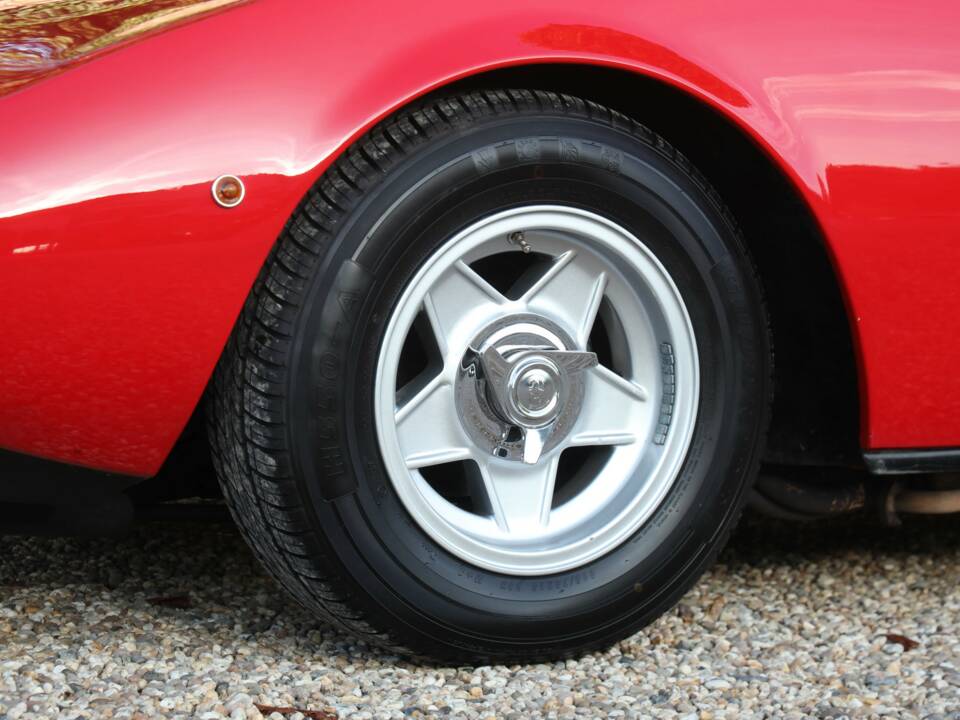 Imagen 20/50 de Ferrari 365 GTC/4 (1972)