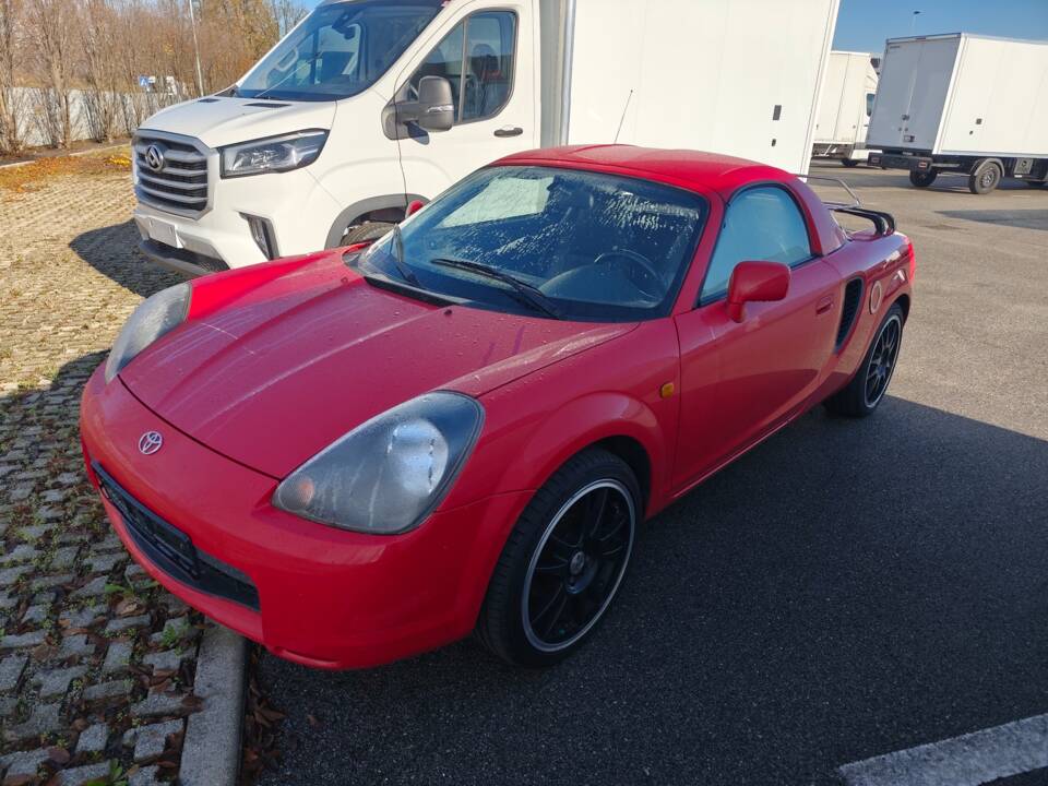 Image 31/57 of Toyota MR2 (2003)