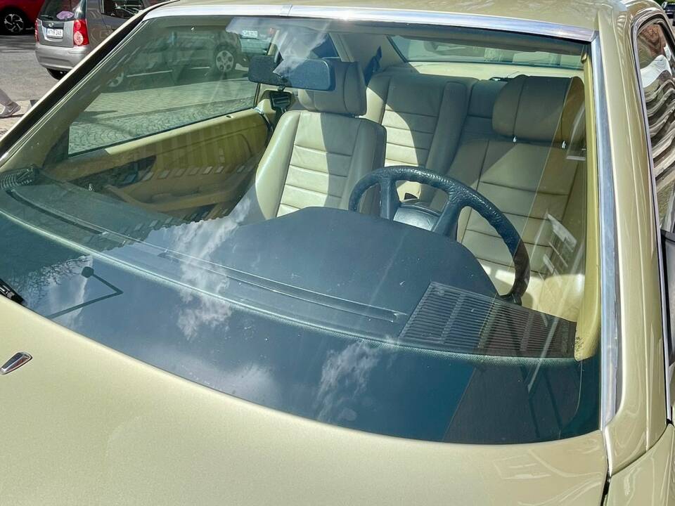 Bild 65/65 von Mercedes-Benz 380 SEC (1983)