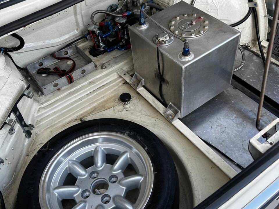 Bild 47/56 von BMW 2002 ti (1969)