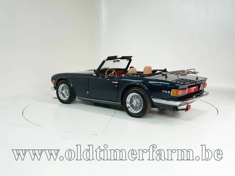 Image 4/15 de Triumph TR 6 (1971)