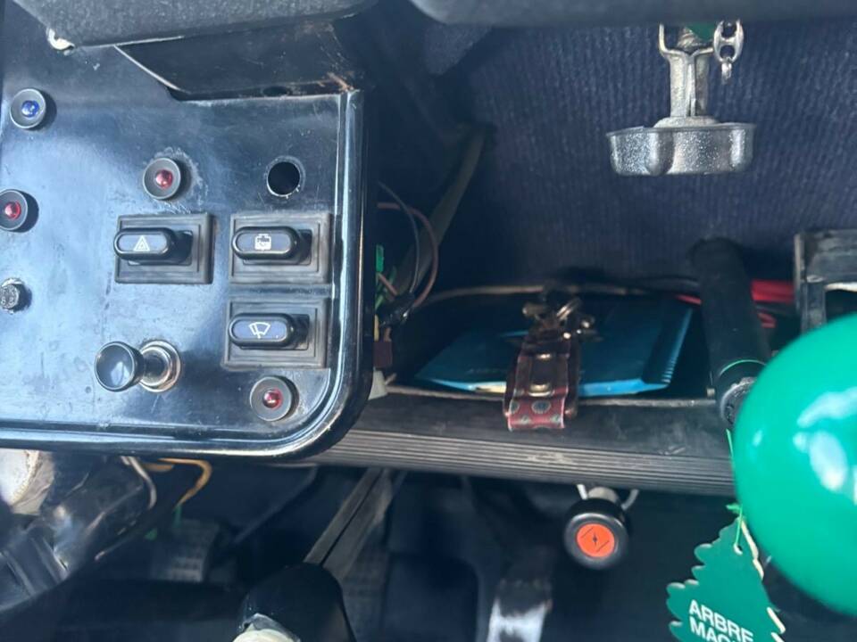 Bild 8/11 von Citroën 2 CV 6 (1988)