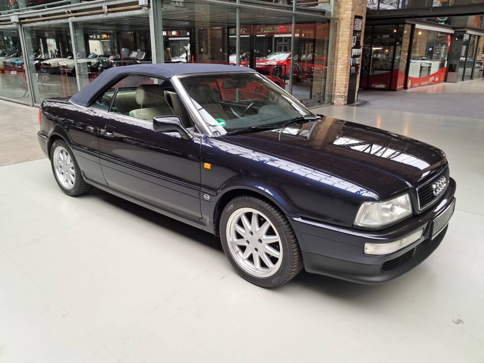 Immagine 21/24 di Audi Cabriolet 2.6 (1997)