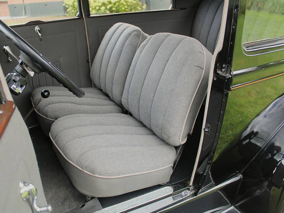 Image 29/55 of Ford Model A Tudor Sedan (1931)