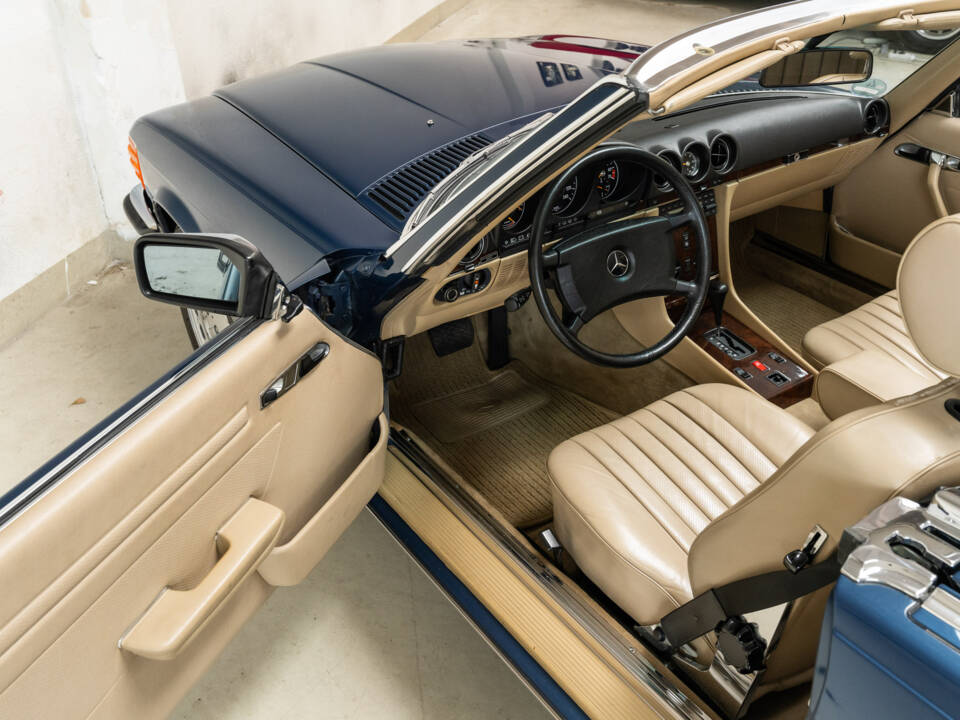 Image 7/40 of Mercedes-Benz 300 SL (1987)