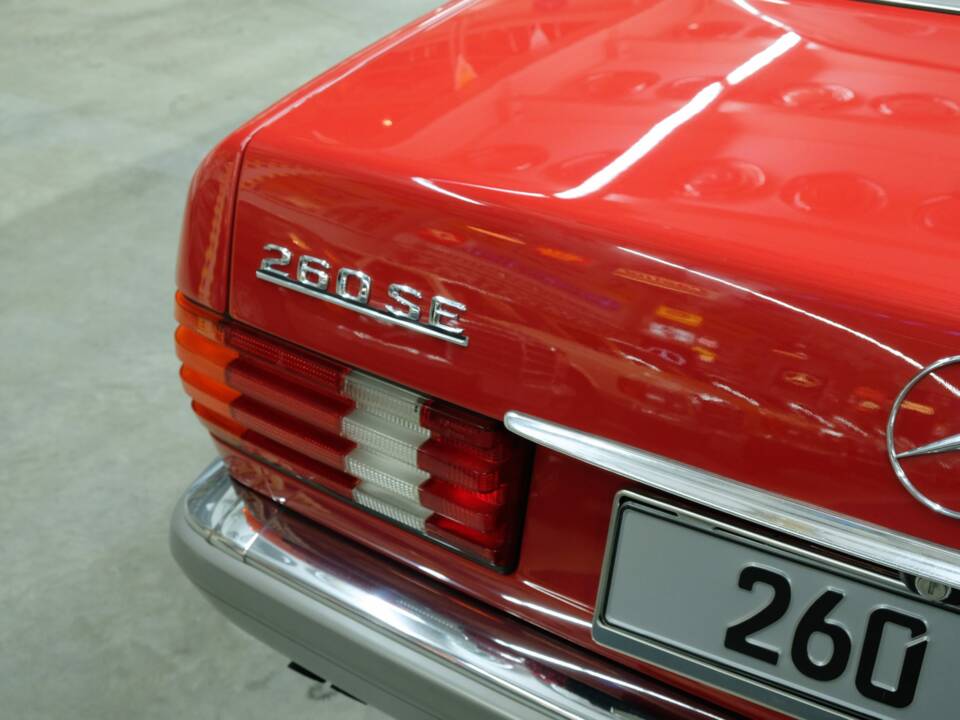 Bild 11/50 von Mercedes-Benz 260 SE (1986)
