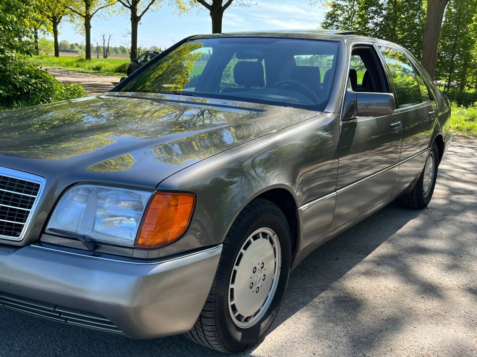 Image 7/44 of Mercedes-Benz 400 SEL (1992)
