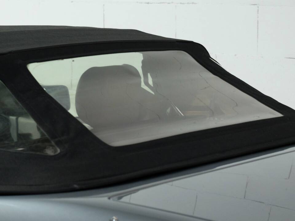 Image 21/34 of Mercedes-Benz 500 SL (1991)