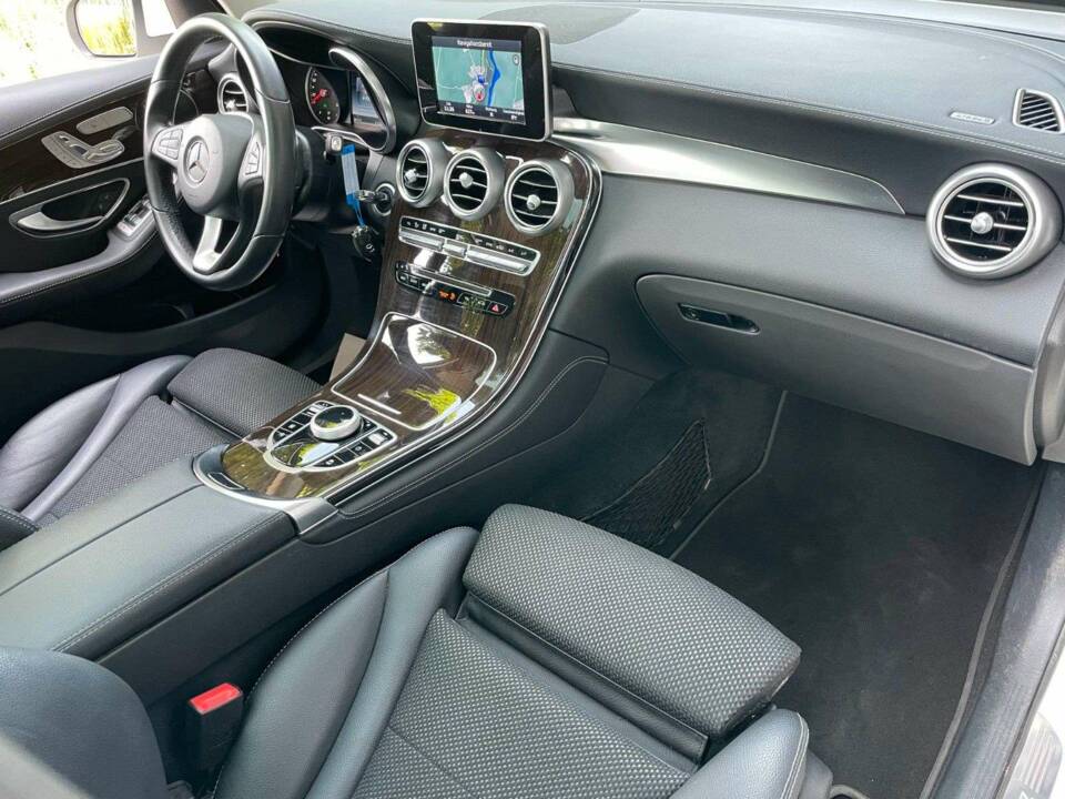 Afbeelding 16/18 van Mercedes-Benz GLC 220 d 4MATIC (2016)