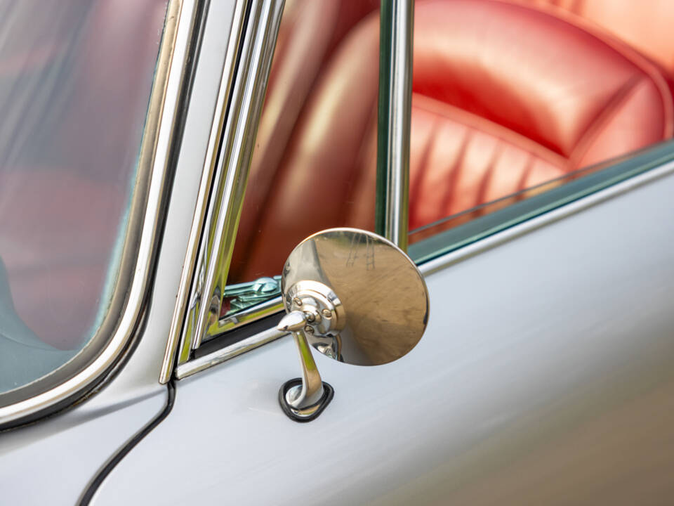Image 38/50 of Aston Martin DB 5 (1964)