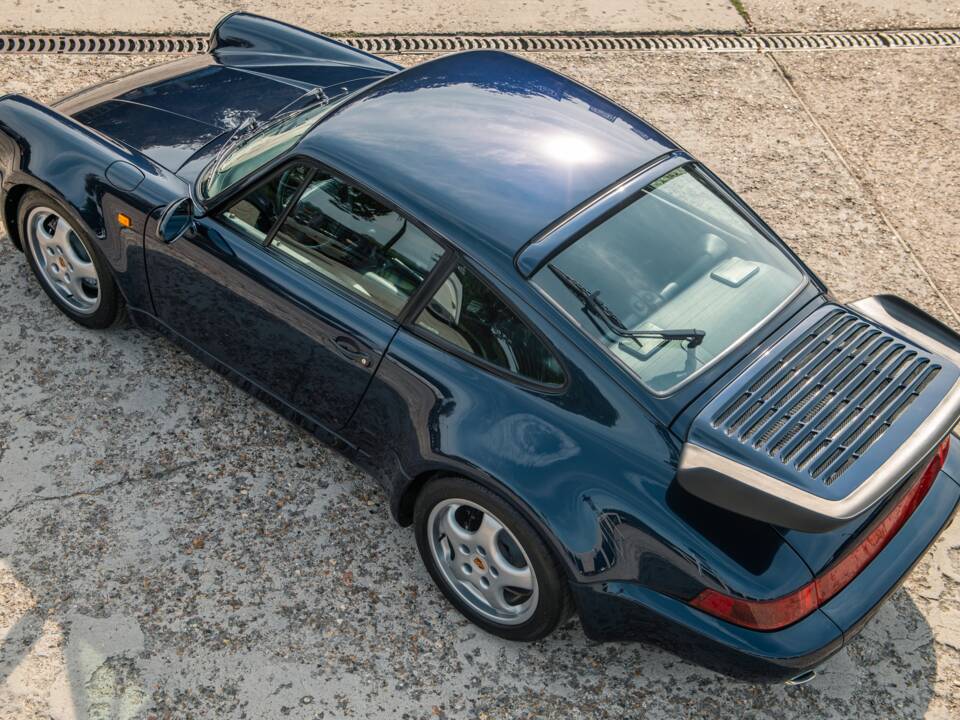 Image 10/27 de Porsche 911 Turbo 3.3 (1991)