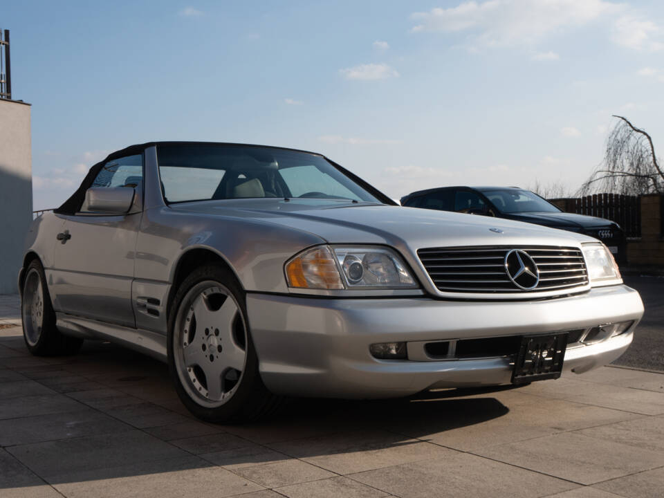 Bild 23/75 von Mercedes-Benz SL 500 (1997)