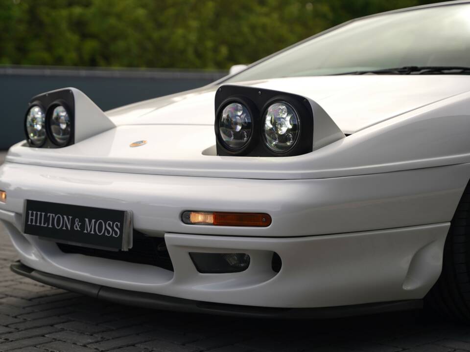 Image 34/50 of Lotus Esprit S4 (1994)