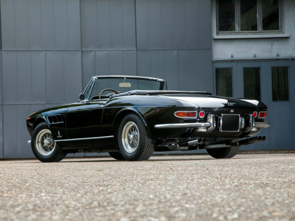 Afbeelding 8/46 van Ferrari 275 GTS (1965)