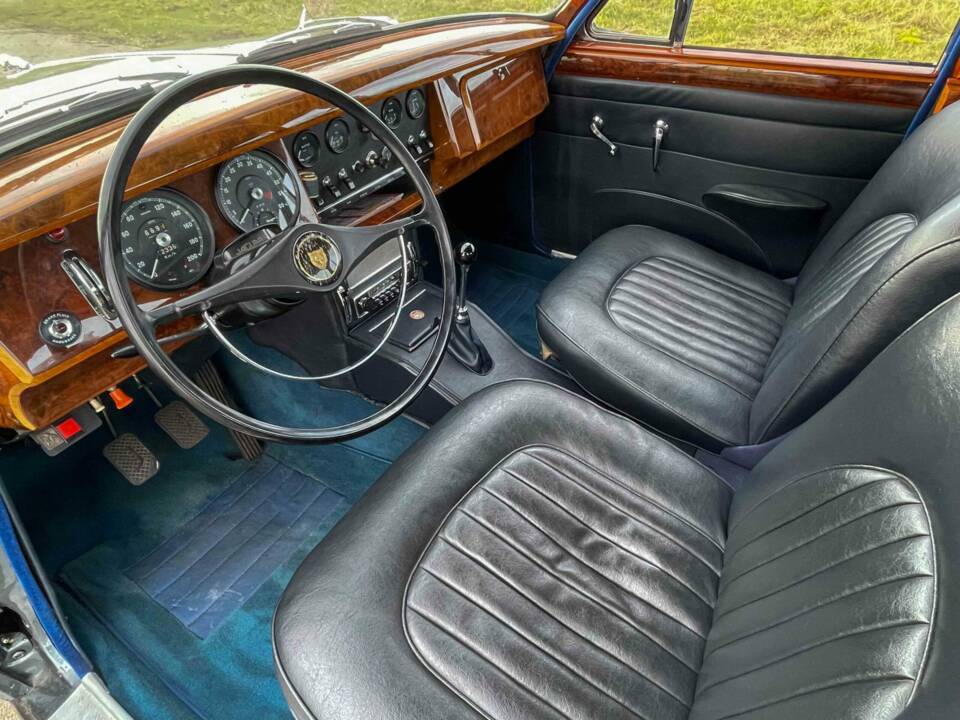 Immagine 17/30 di Jaguar 240 (1968)