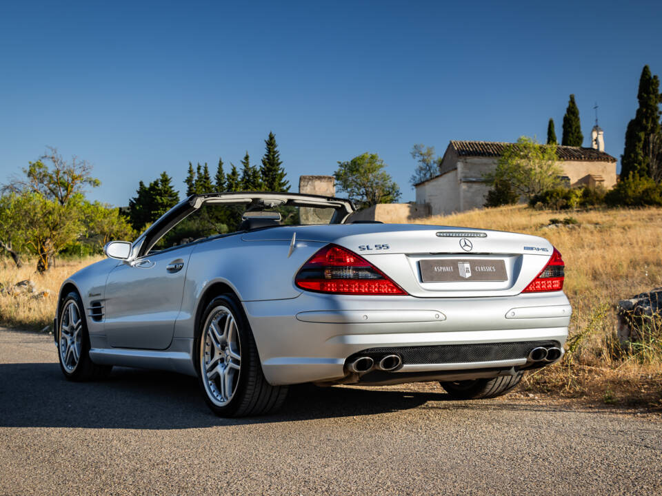 Imagen 31/50 de Mercedes-Benz SL 55 AMG (2006)