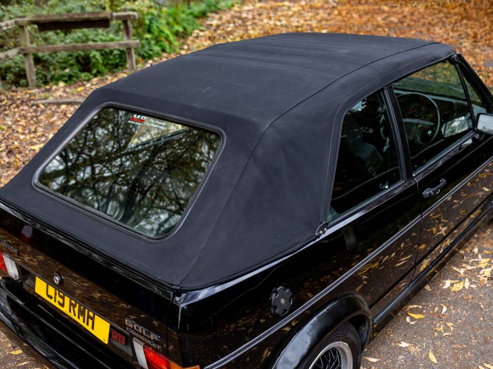 Afbeelding 27/46 van Volkswagen Golf I GTI 1.6 (1993)