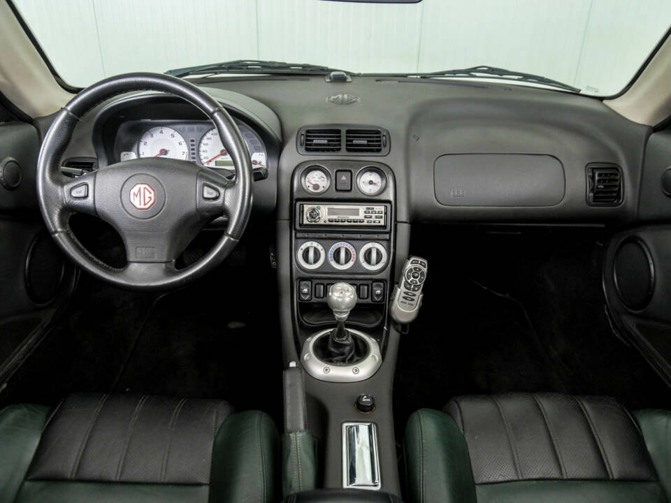 Bild 7/50 von MG F 1.8i (2000)