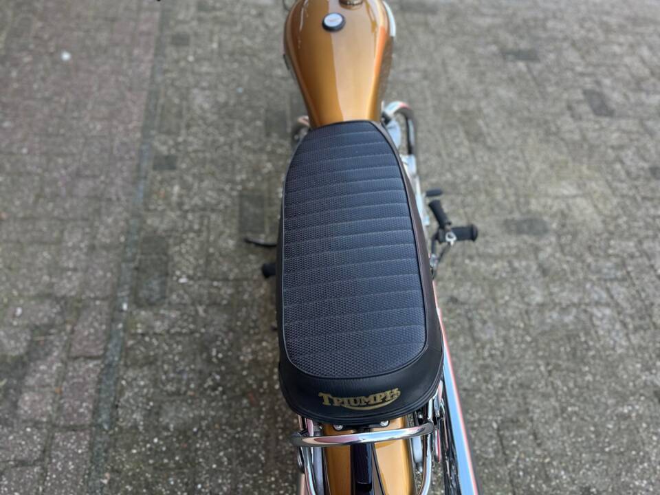 Bild 38/50 von Triumph DUMMY (1972)