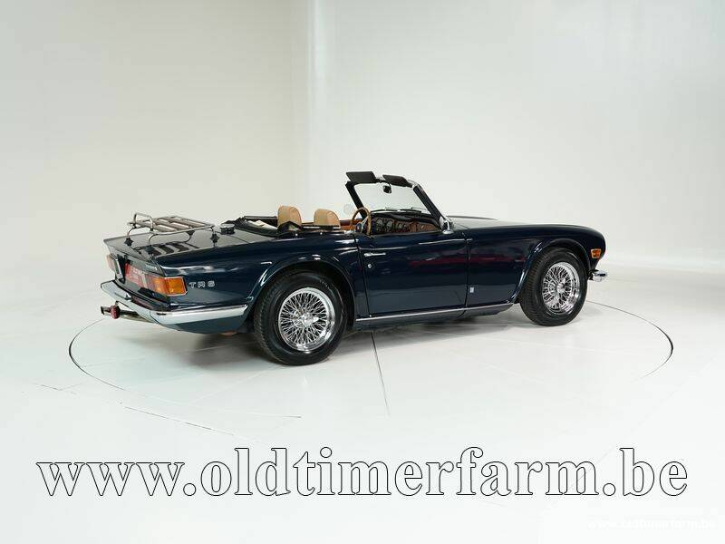 Image 2/15 de Triumph TR 6 (1971)